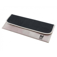 Изображение Термозащитная сумочка для щипцов и плоек Moser 2‑in‑1 Heat Protection Mat 0092-6025 в интернет-магазине ВОЛГТЕК