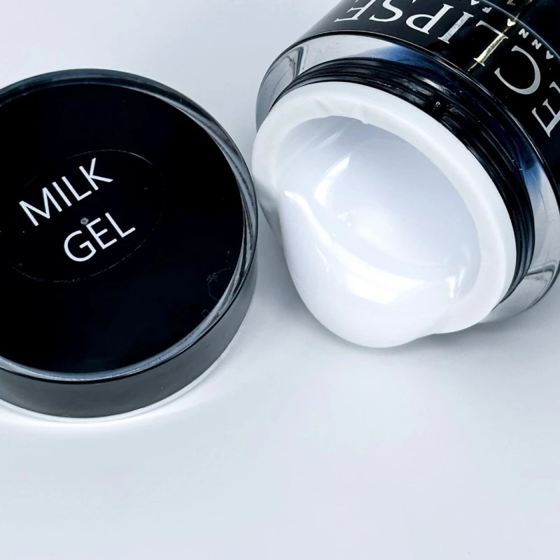 Изображение Камуфлирующий гель для ногтей Eclipse Milk, 30 мл в интернет-магазине ВОЛГТЕК